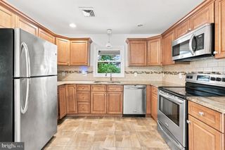 2 BARNWELL LN, Willingboro, NJ 08046