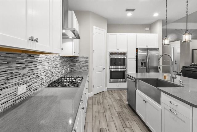 6325 RIVO LAKES BOULEVARD, Sarasota, FL 34241