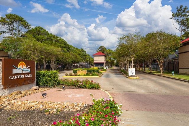 19747 Twin Canyon Court Street, Katy, TX 77450