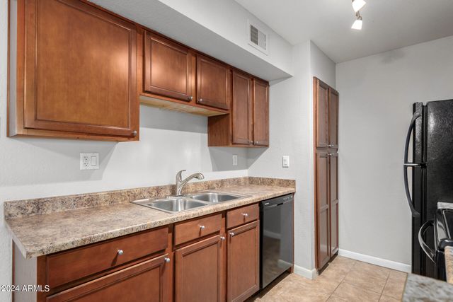 5995 N 78TH Street 2007, Scottsdale, AZ 85250