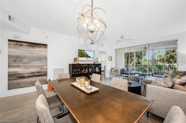 7671 Pebble Creek CIR 105, Naples, FL 34108