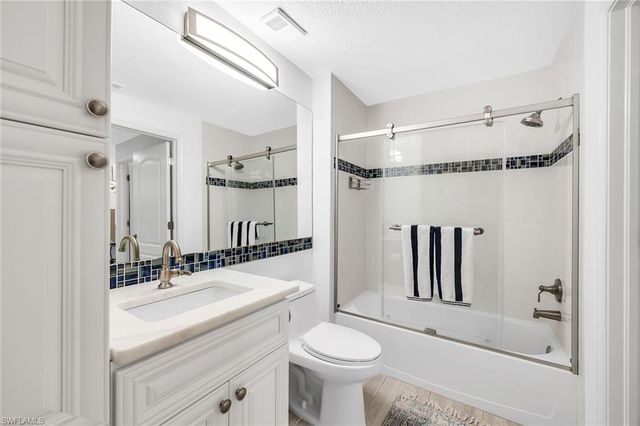 7671 Pebble Creek CIR 105, Naples, FL 34108