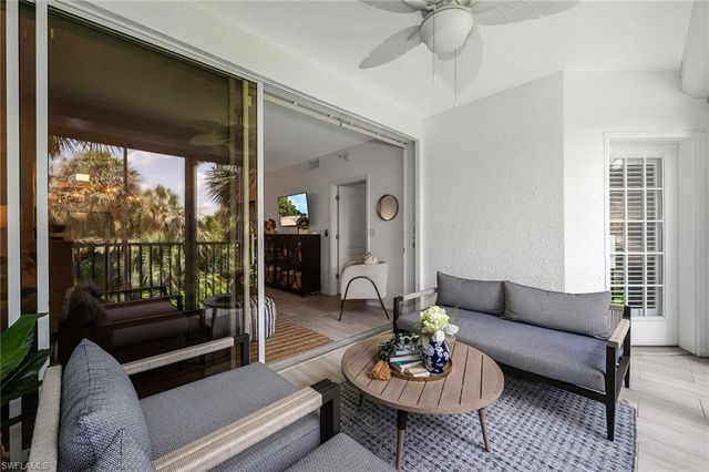 7671 Pebble Creek CIR 105, Naples, FL 34108