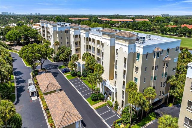 7671 Pebble Creek CIR 105, Naples, FL 34108