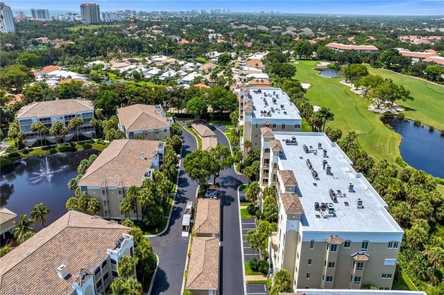 7671 Pebble Creek CIR 105, Naples, FL 34108