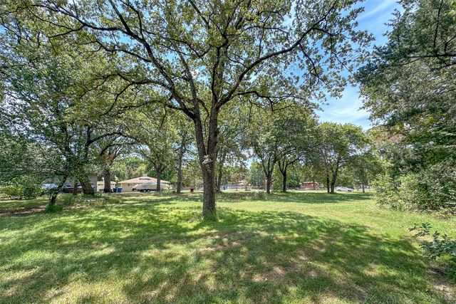 Lot 33 and Part 34 Lost Forest Road, Gun Barrel City, TX 75156