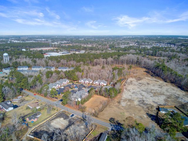 210 Pidgeon Bay Road, Summerville, SC 29483