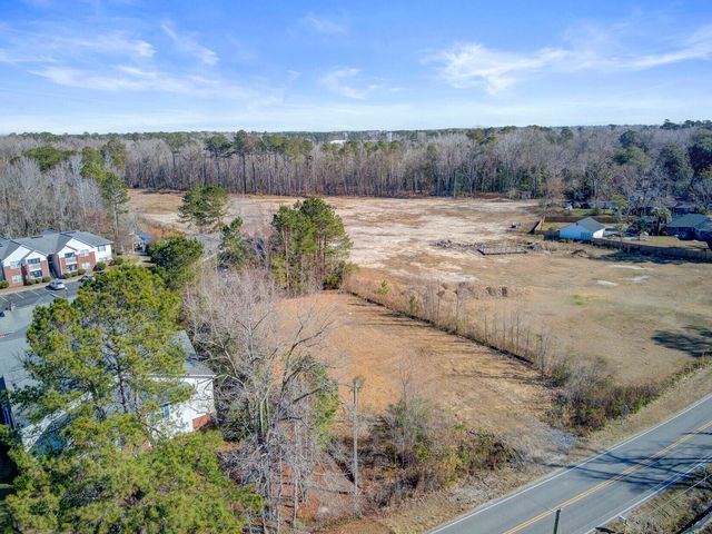 210 Pidgeon Bay Road, Summerville, SC 29483