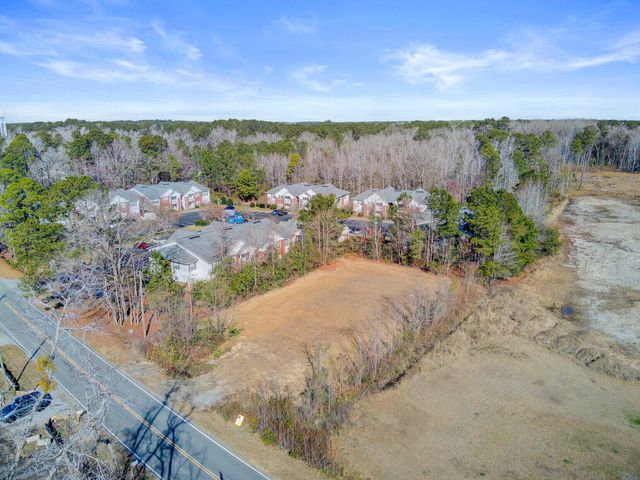 210 Pidgeon Bay Road, Summerville, SC 29483