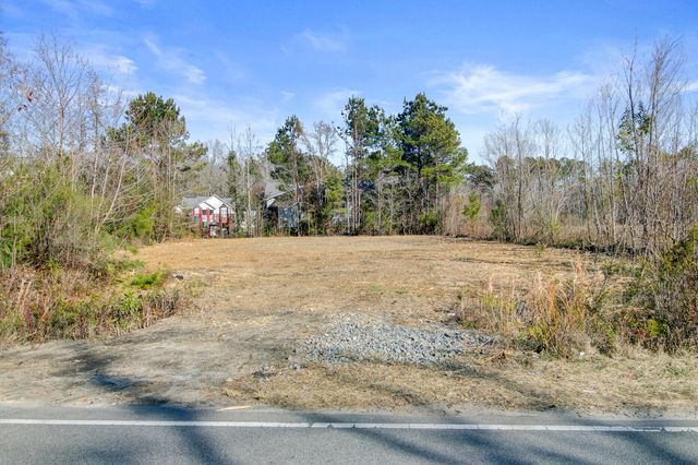 210 Pidgeon Bay Road, Summerville, SC 29483