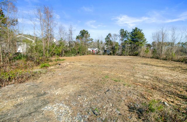 210 Pidgeon Bay Road, Summerville, SC 29483