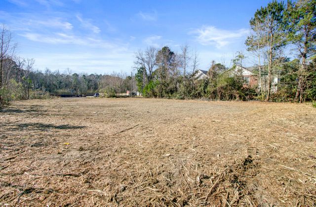 210 Pidgeon Bay Road, Summerville, SC 29483