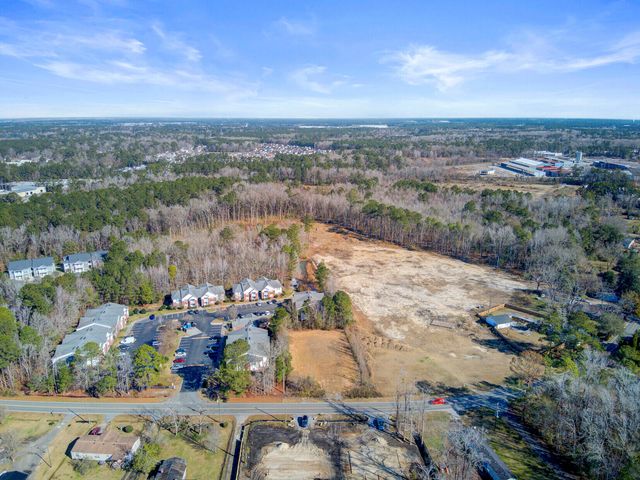 210 Pidgeon Bay Road, Summerville, SC 29483