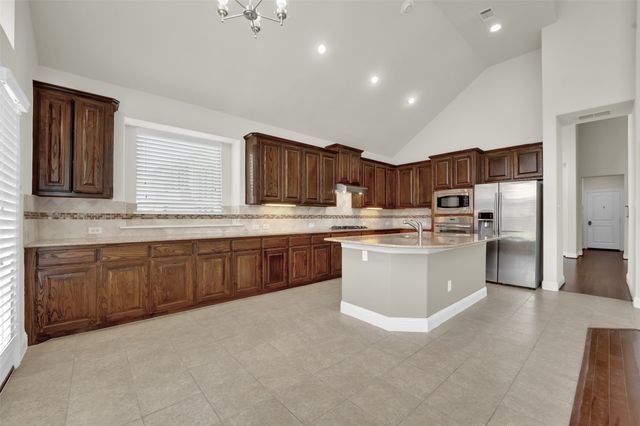 6811 Shady View Court, Sachse, TX 75048
