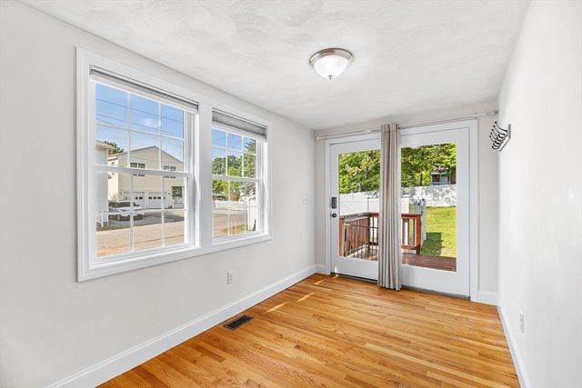 1 Egmont Ave, Billerica, MA 01821