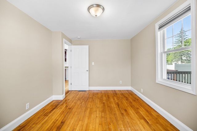 1 Egmont Ave, Billerica, MA 01821