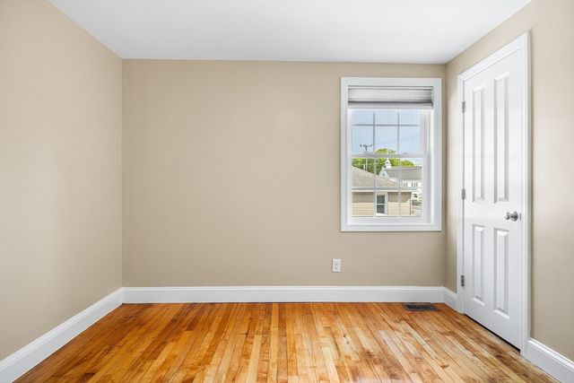 1 Egmont Ave, Billerica, MA 01821