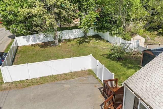 1 Egmont Ave, Billerica, MA 01821