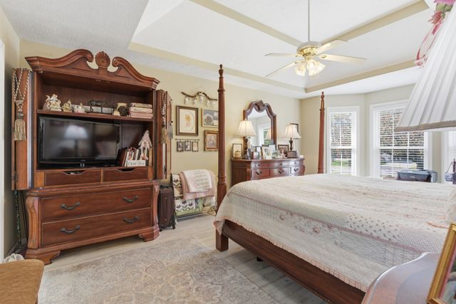 2013 Adonis Dr, Murfreesboro, TN 37128