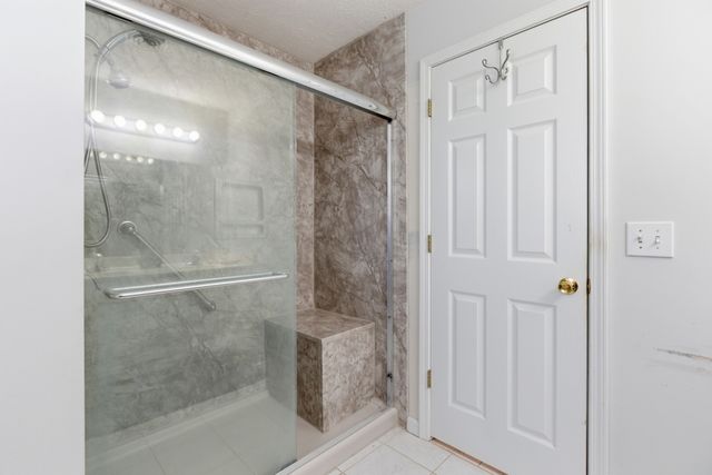 2013 Adonis Dr, Murfreesboro, TN 37128