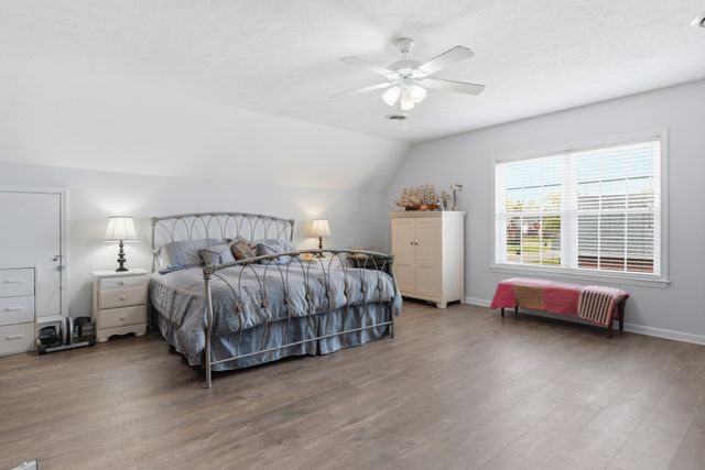 2013 Adonis Dr, Murfreesboro, TN 37128