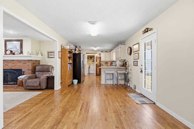 2013 Adonis Dr, Murfreesboro, TN 37128