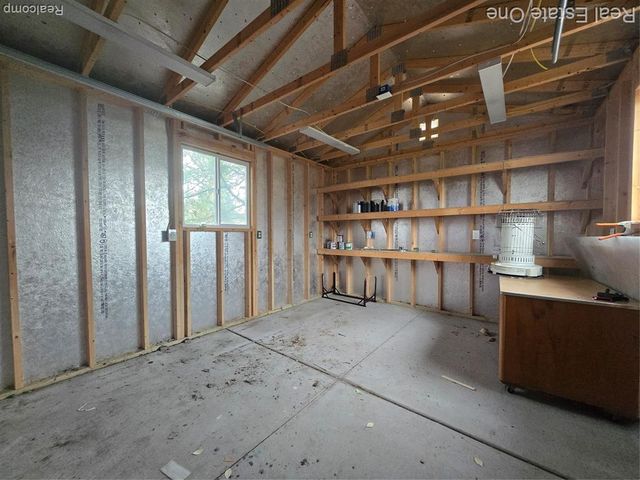 28425 Alger Boulevard, Madison Heights, MI 48071