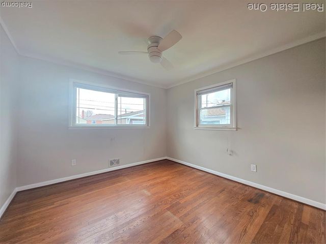 28425 Alger Boulevard, Madison Heights, MI 48071