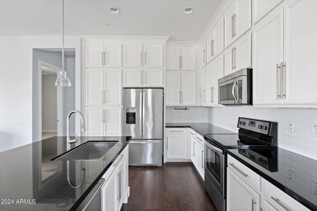 6565 E THOMAS Road 1109, Scottsdale, AZ 85251