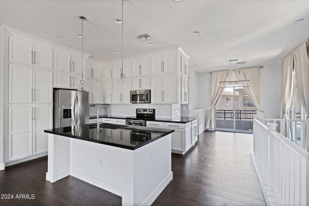 6565 E THOMAS Road 1109, Scottsdale, AZ 85251