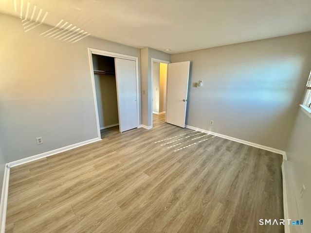 3 Bayview Place 2, West Haven, CT 06516