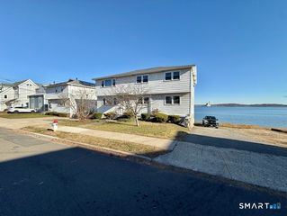 3 Bayview Place 2, West Haven, CT 06516