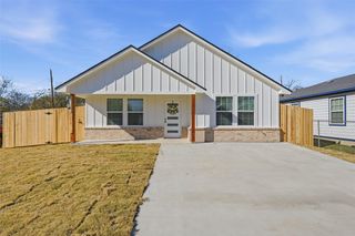945 Holt Avenue, Waco, TX 76706