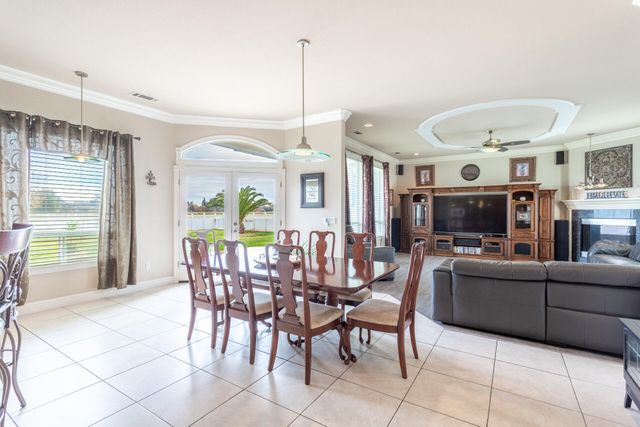 7605 Churn Creek Road, Redding, CA 96002