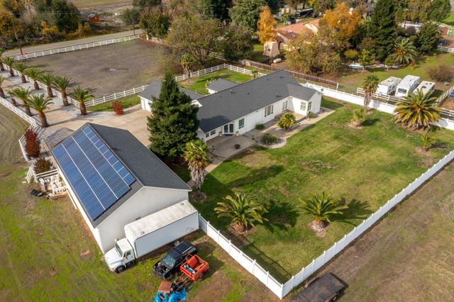 7605 Churn Creek Road, Redding, CA 96002