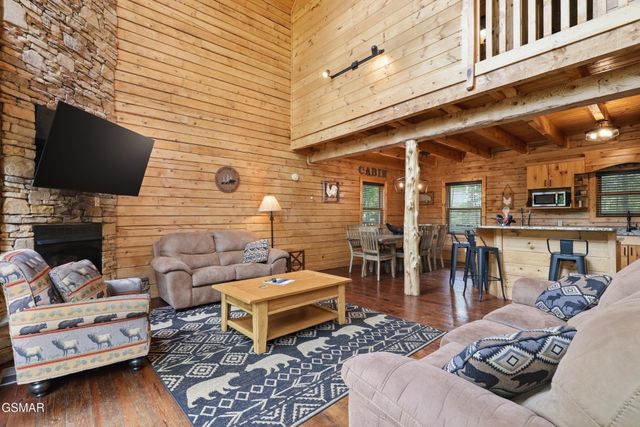 2920 Raven Fork Circle, Sevierville, TN 37876