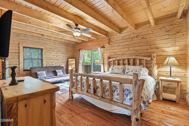 2920 Raven Fork Circle, Sevierville, TN 37876