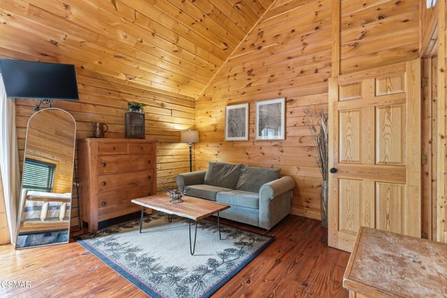 2920 Raven Fork Circle, Sevierville, TN 37876