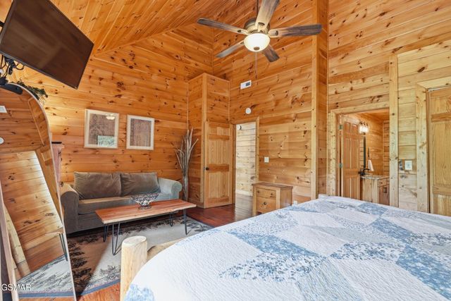 2920 Raven Fork Circle, Sevierville, TN 37876