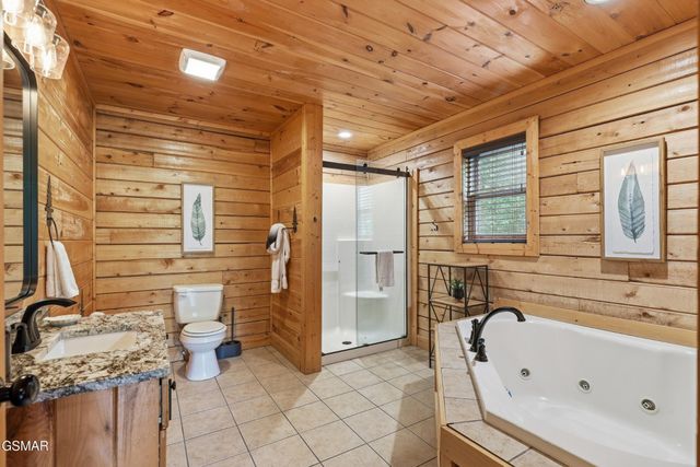2920 Raven Fork Circle, Sevierville, TN 37876