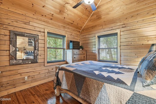 2920 Raven Fork Circle, Sevierville, TN 37876