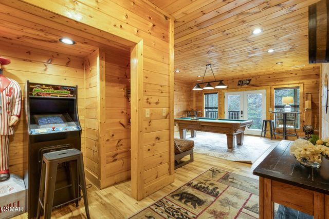 2920 Raven Fork Circle, Sevierville, TN 37876