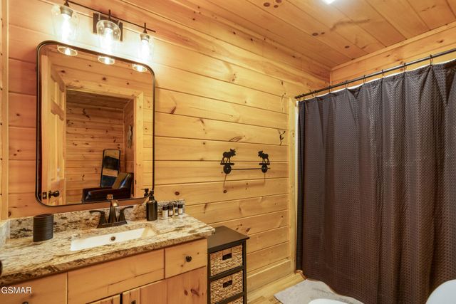 2920 Raven Fork Circle, Sevierville, TN 37876