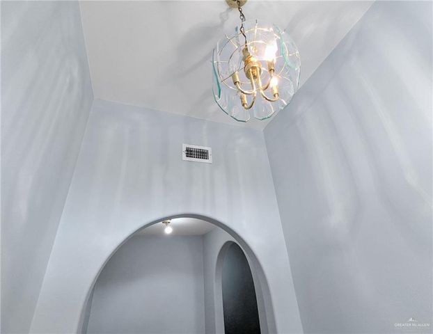 602 N Dakota Street, Alton, TX 78573