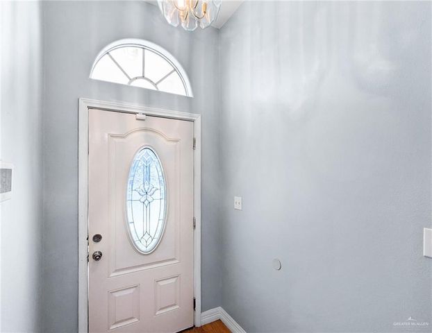 602 N Dakota Street, Alton, TX 78573