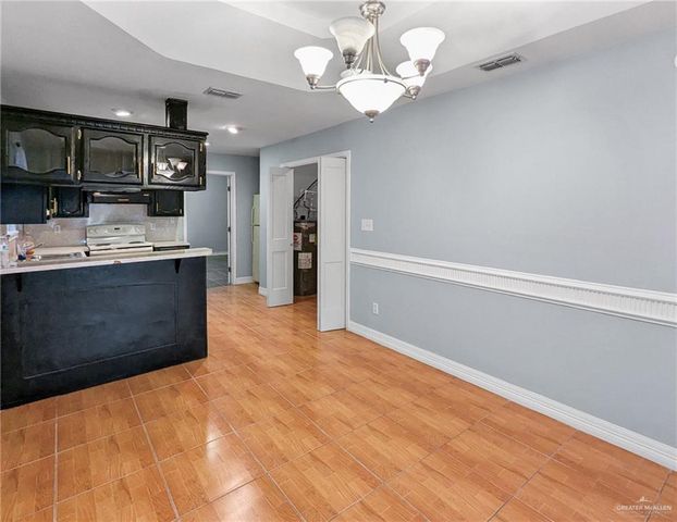 602 N Dakota Street, Alton, TX 78573