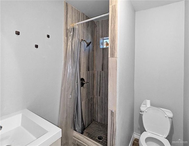 602 N Dakota Street, Alton, TX 78573