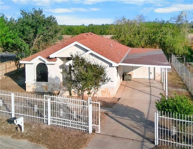 602 N Dakota Street, Alton, TX 78573