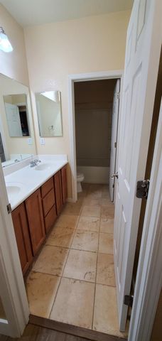 277 Danbury Pl, Lathrop, CA 95330