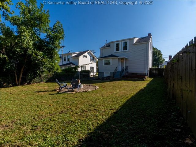 204 Shepherd Avenue, South Charleston, WV 25303